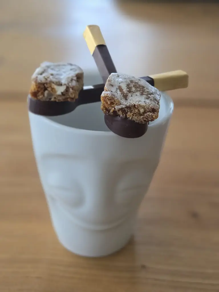 Schoggilöffeli mit Läggerli